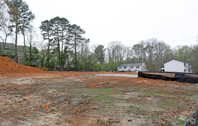 Building Photo - Evans Place Burt