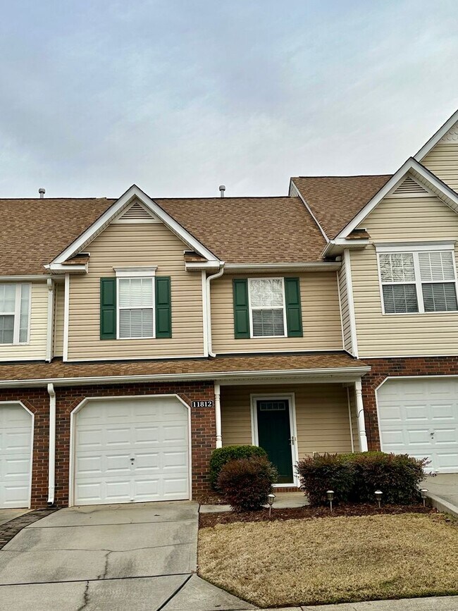Foto del edificio - South Charlotte 2-bedroom Townhome ready now!