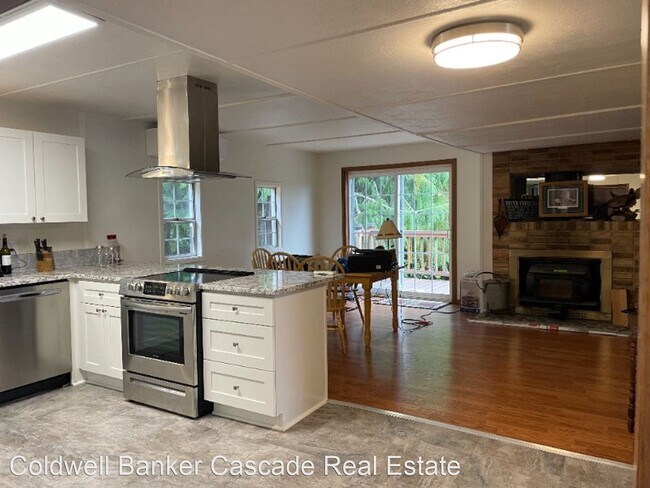 Building Photo - 3 br, 2 bath House - 198 Enchantment Lane