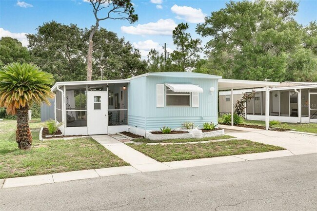 Building Photo - 7815 Greenlawn Dr