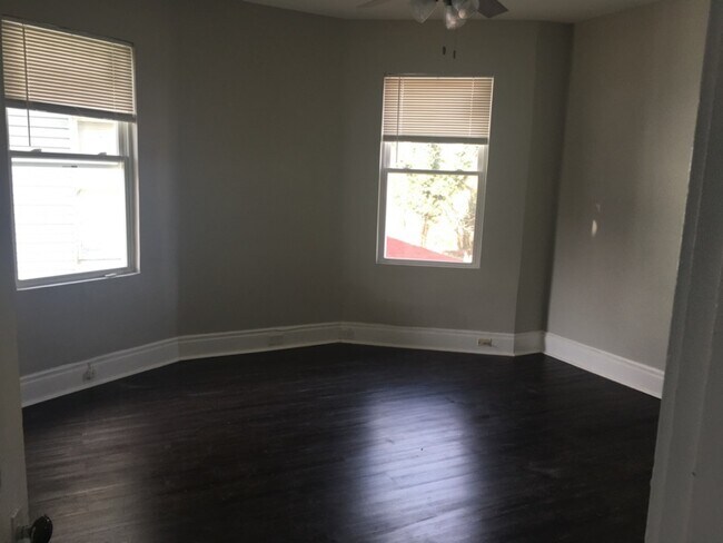 Foto del edificio - 3524 Hudson Ave