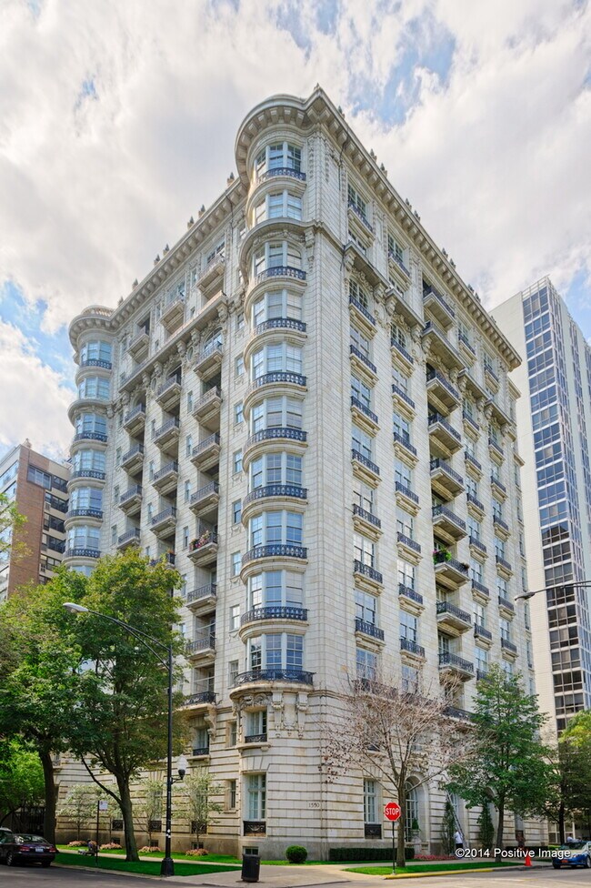 Building Photo - 1550 N State Pkwy