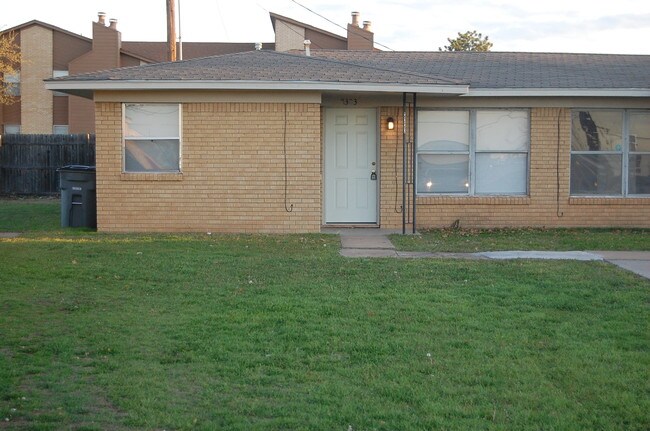 Building Photo - 2321-2323 NW Bell Ave