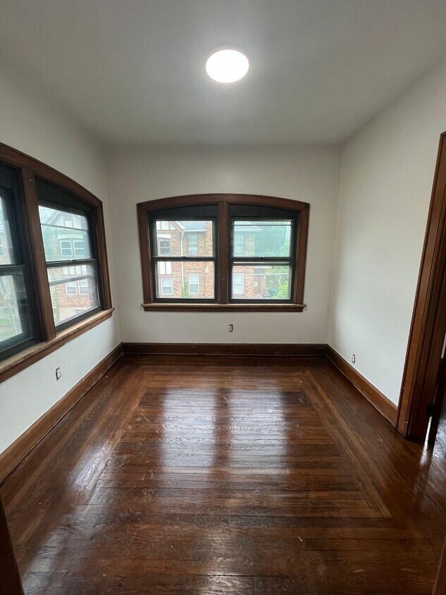 Foto del edificio - 3745 Saint Lawrence Ave