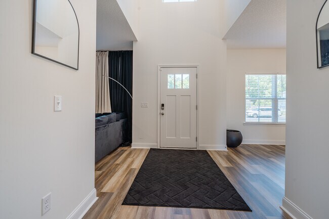 Foto del edificio - 158 Legacy Ln