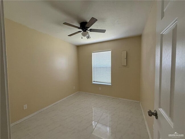 Building Photo - 6209 S Azul Ln