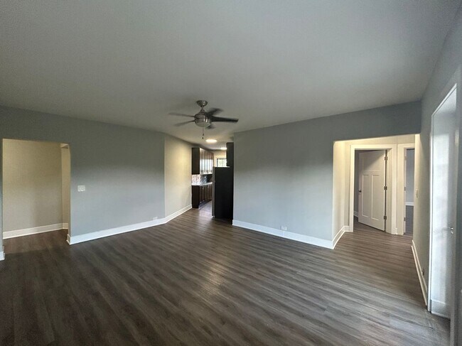 Foto del edificio - 730 Judson Ave