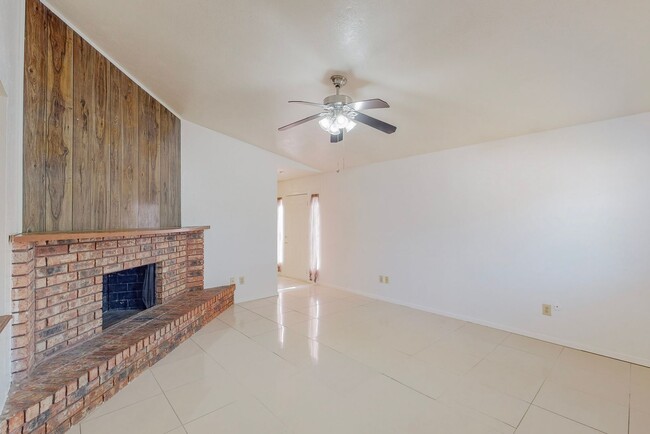 Foto del edificio - Now Available! 3 Bedroom 2 Bath Arlington ...