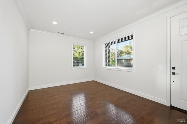 Foto del edificio - 155 Rosebud Ln