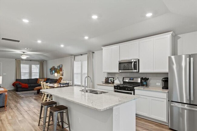 Foto del edificio - 808 Vineyard Falls Rd