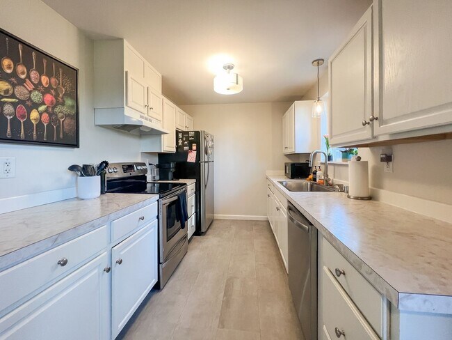 Building Photo - 4Bd/1.5Ba Seattle House