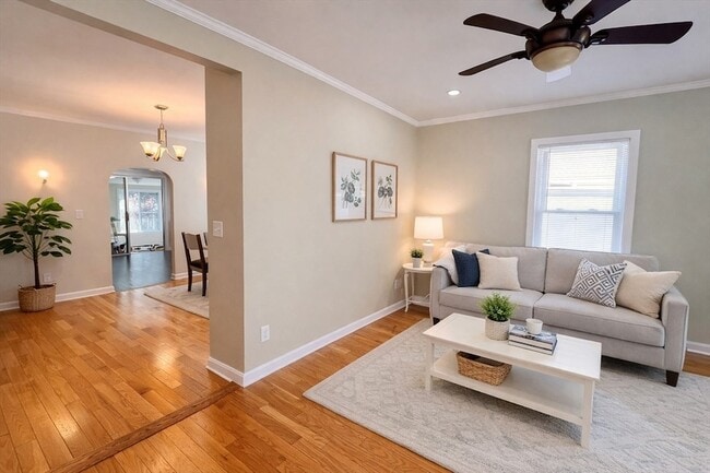 Photo - 20 Quincy St House