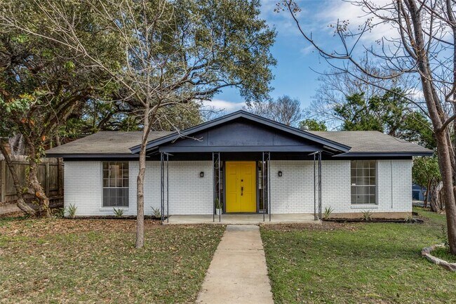 Foto del edificio - 400 Cherry Hill Dr