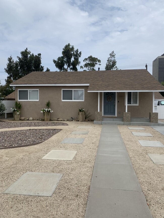 Building Photo - 233 St Marys Dr