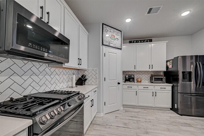 Foto del edificio - 15315 Bellfield Grv Dr