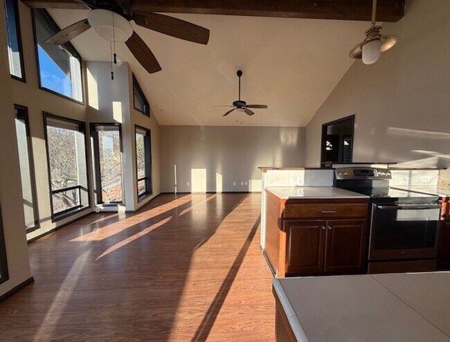 Building Photo - Look at this beautiful property ready for ...