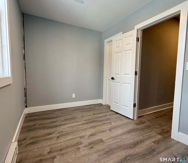 Building Photo - 7 Washington Rd