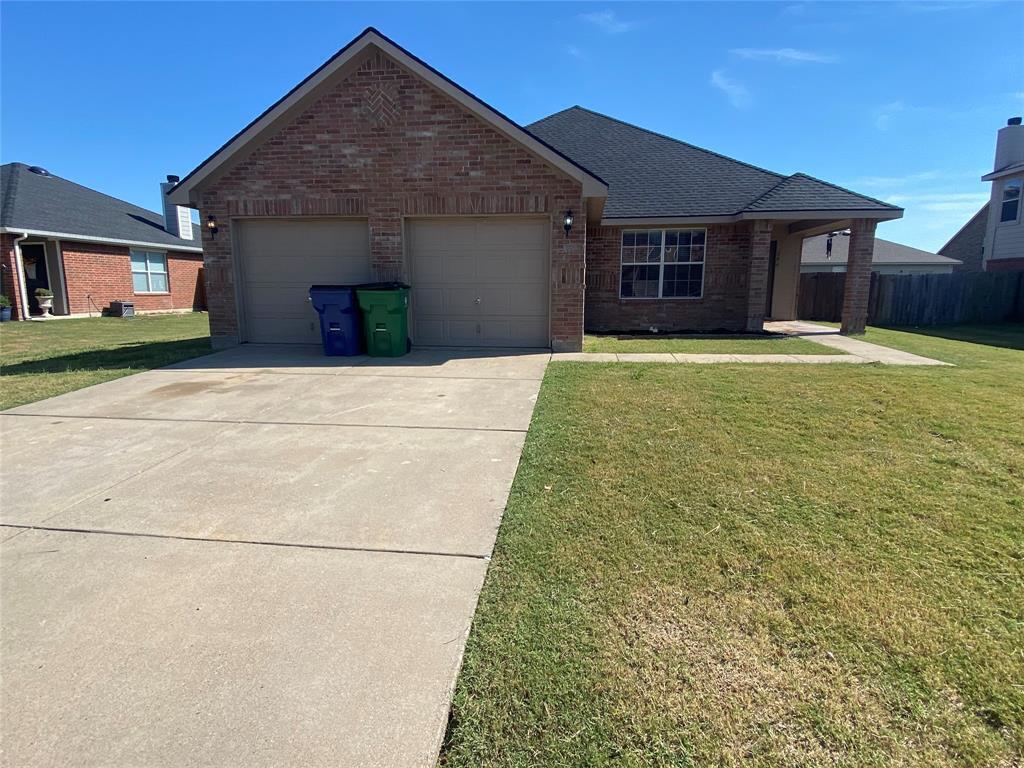 Primary Photo - 204 Equestrian Dr