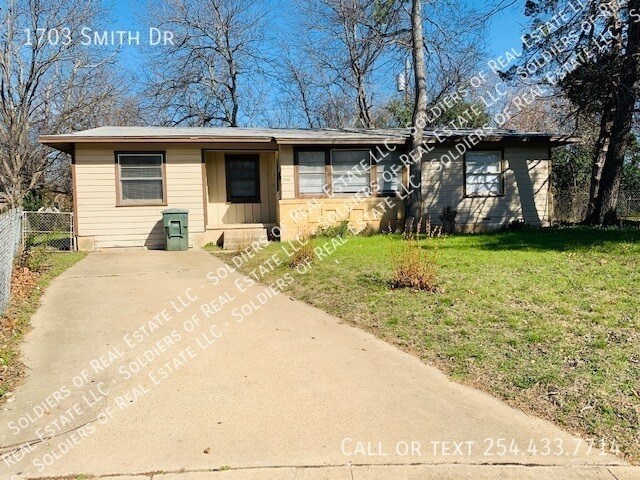Foto principal - 1703 Smith Dr