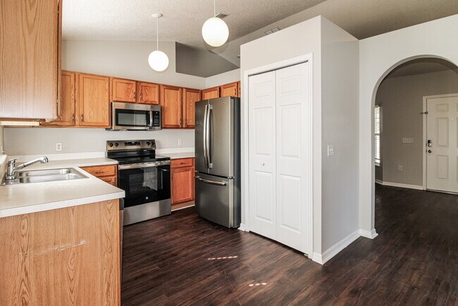 Foto del edificio - 4088 Everett Ave