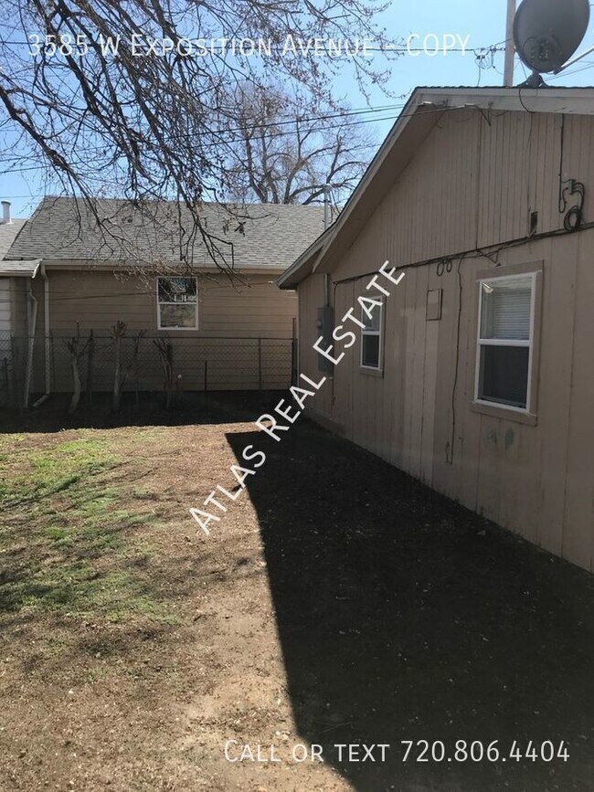 Building Photo - Be the first to call this renovated 3 BR/1...