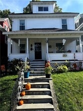 Building Photo - 415 Bryant Ave