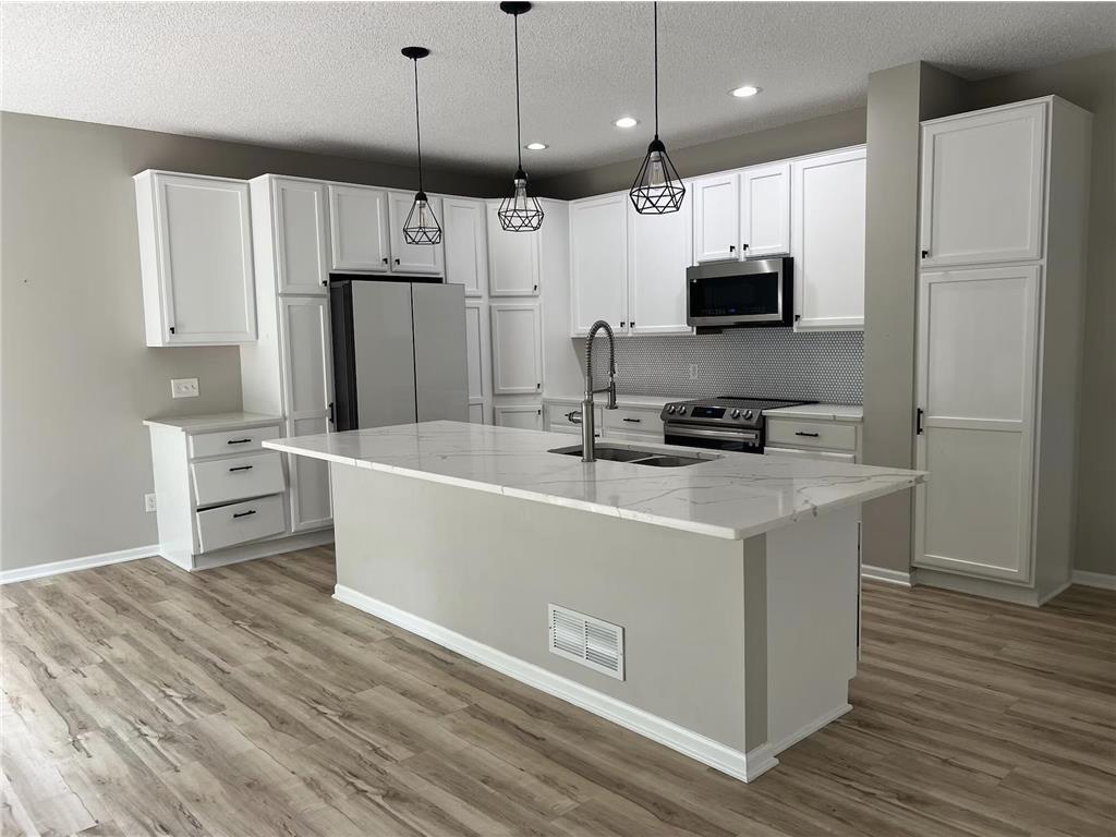 Foto principal - 3288 137th St W