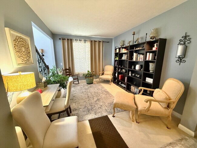 Foto del edificio - 5208 Aspenwood Dr