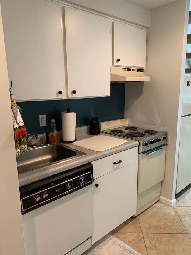 Photo - 1 Bedroom loft condo located in North Myrt...