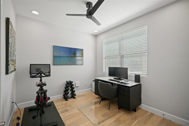 Foto del edificio - 1325 W Fig St