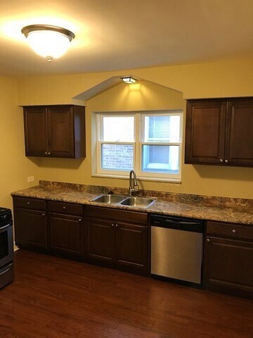 Foto principal - 1642 Gunderson Ave