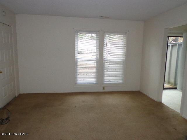 Building Photo - 304 Pine Valley Rd