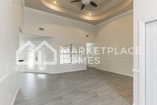 Building Photo - 5975 Diamondback