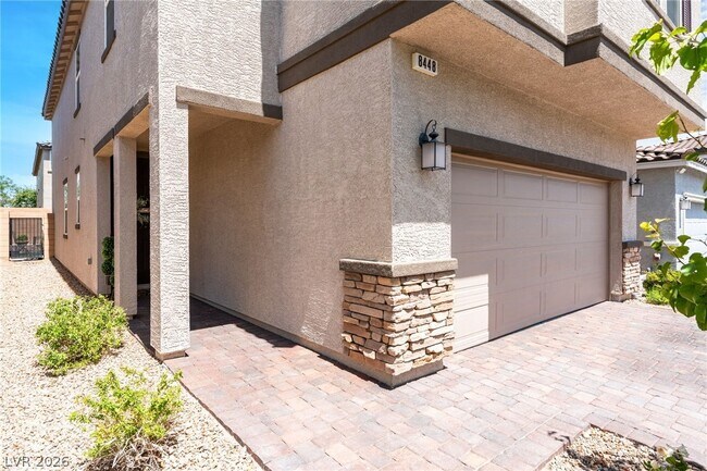 Building Photo - 8448 Vulturo Ave