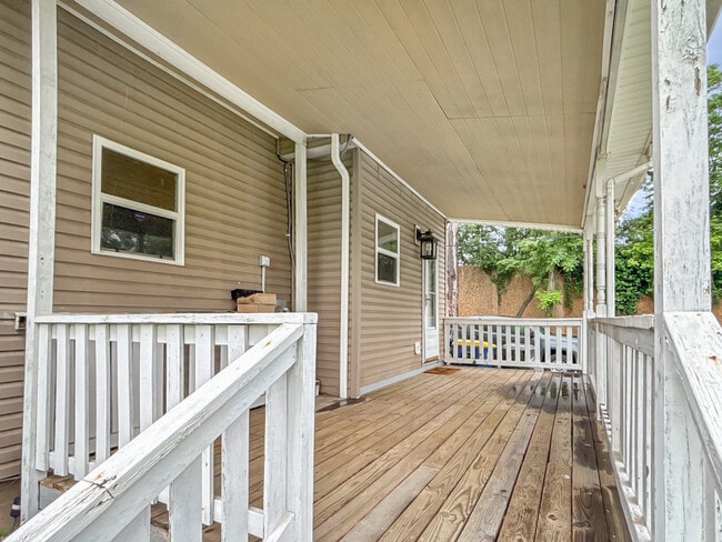 Building Photo - 8905 Glenarden Pkwy