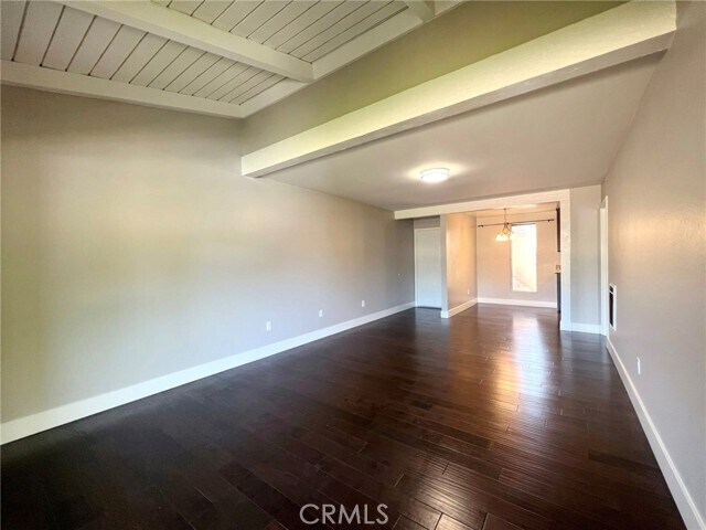 Foto del edificio - 1010 W MacArthur Blvd