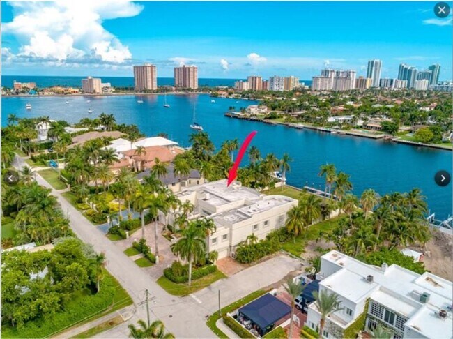 Foto del edificio - 929 N Southlake Dr