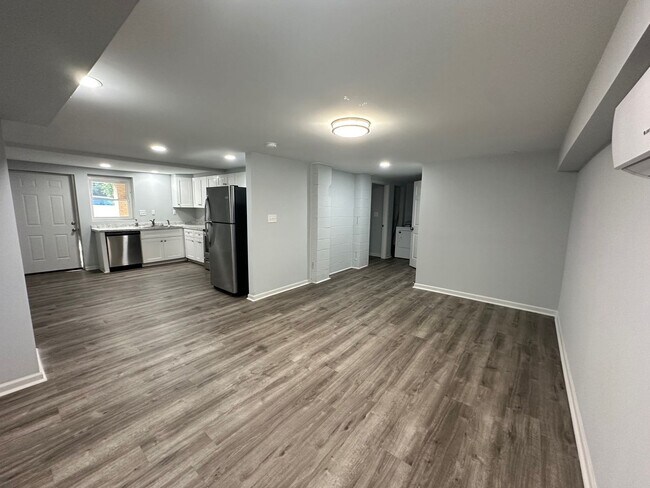 Foto del edificio - All included 1 bed & 1 Bath apartment.