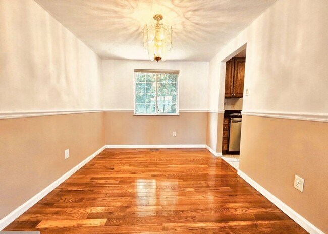 Foto del edificio - 8465 Summer Breeze Ln