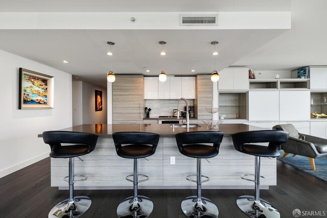 Foto del edificio - 708 Long Bridge St