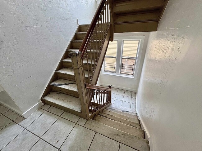 Building Photo - 404 Stegman Pkwy