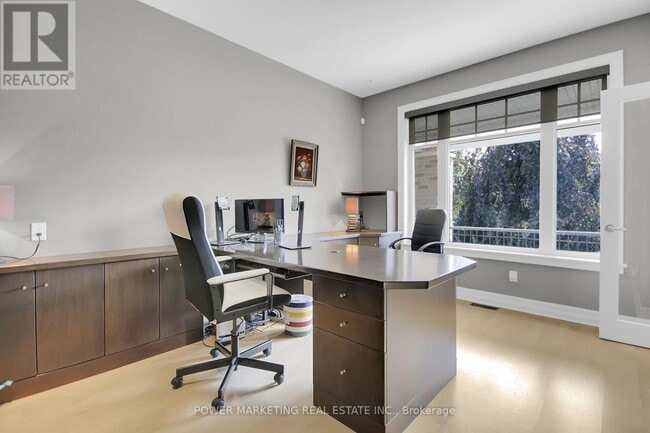 Building Photo - 15 Marwood Ct