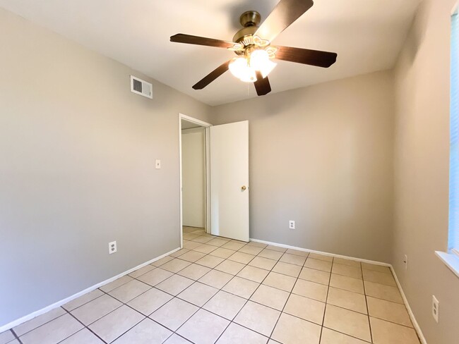 Building Photo - 3 Bedr/ 1 bath Beautiful Home in Hockley, TX