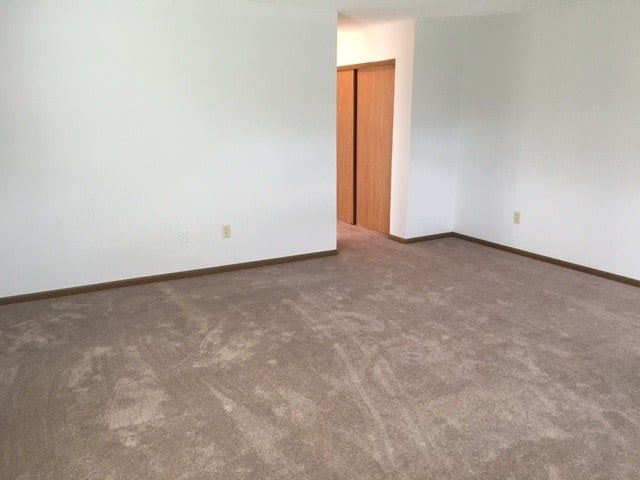 Building Photo - 562 Boulder Dr