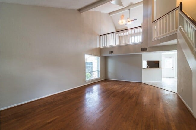 Building Photo - 16007 Sierra Vista Dr