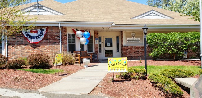 Leasing office - Sunset Ridge Apartments