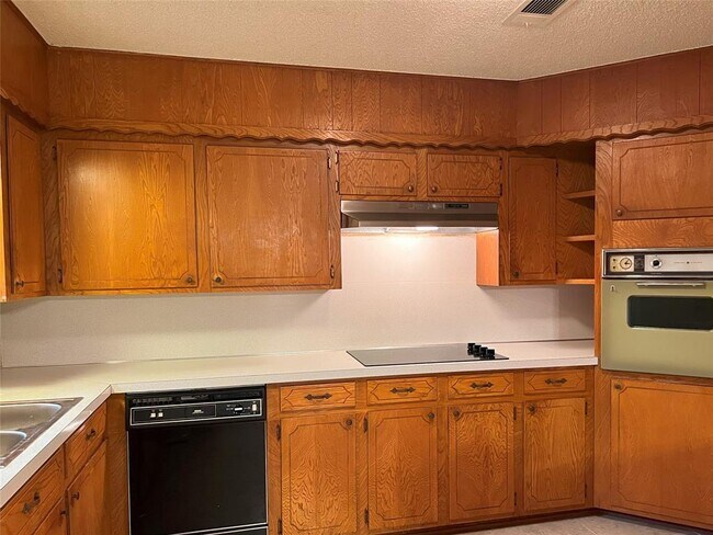 Foto del edificio - 401 Oakhill Dr