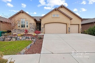 Building Photo - 12729 Mission Meadow Dr