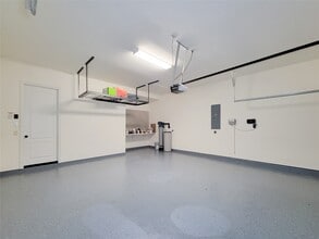 Building Photo - 2822 Ember Pass Ln