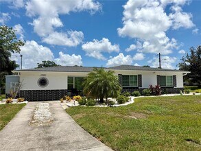 Building Photo - 1109 S Betty Ln
